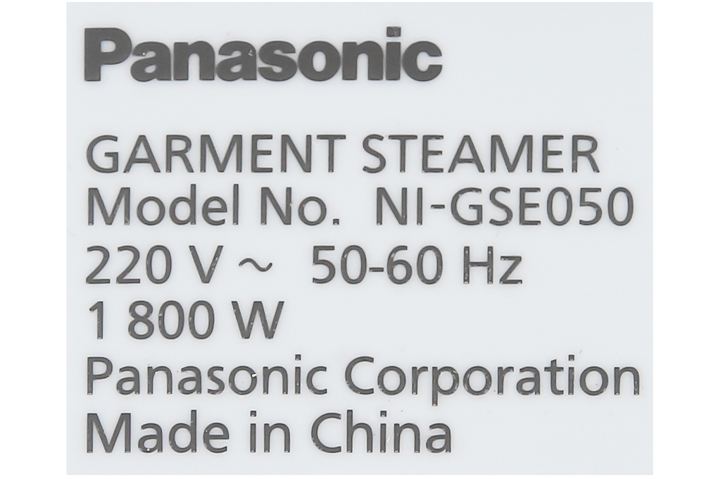 Công suất lớn 1800 W, phun ra hơi nước đạt 35 g/phút - Bàn ủi hơi nước Panasonic NI-GSE050ARA