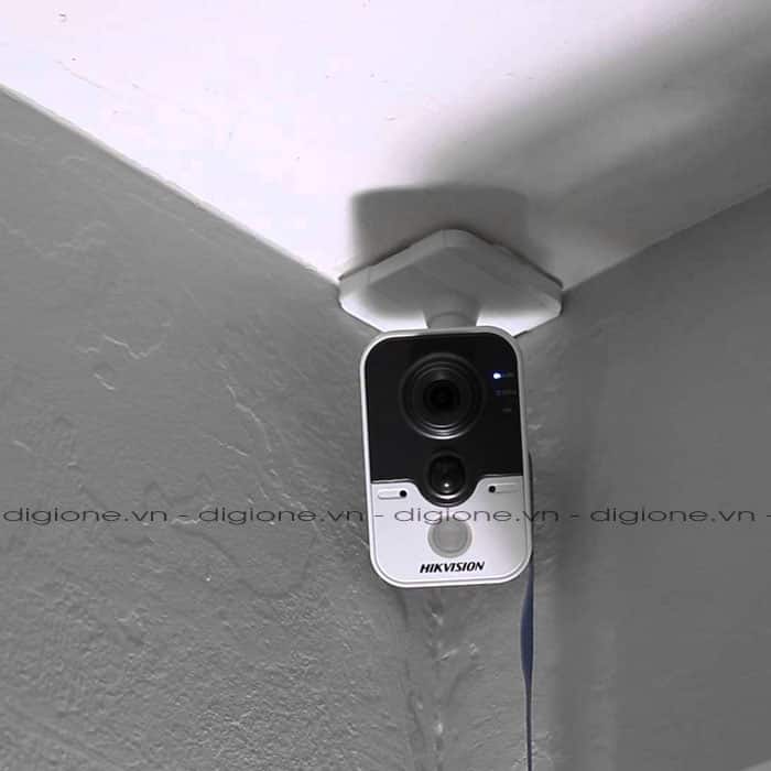 Camera IP Wifi Hikvision DS-2CD2420F-IW 1080p