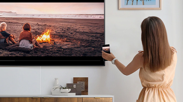 Smart Tivi QLED Samsung 4K 55 inch QA55LS03T - Tap View